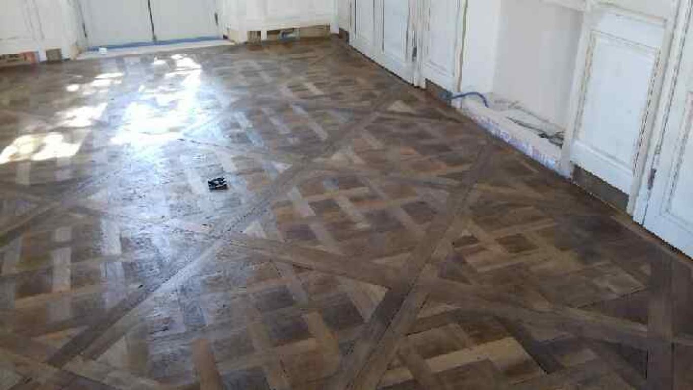 Fabrication et pose de parquet de Versailles