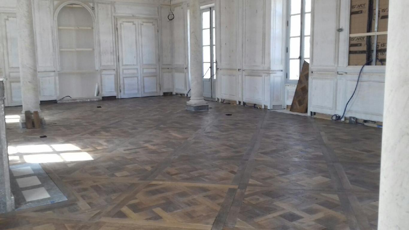 Fabrication et pose de parquet de Versailles