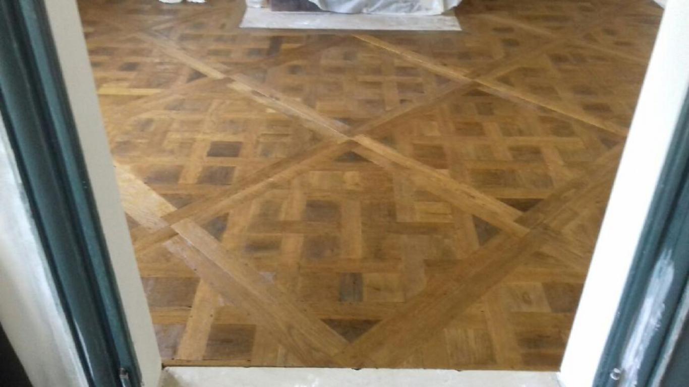 Fabrication et pose de parquet de Versailles